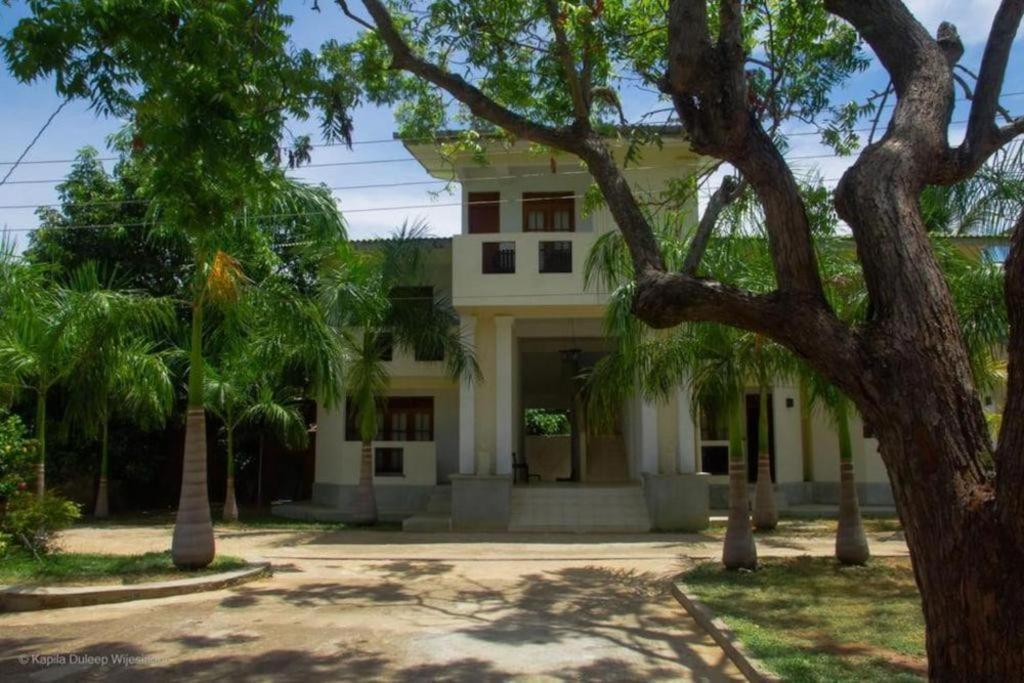 Kent Hotel تيساماهاراما المظهر الخارجي الصورة