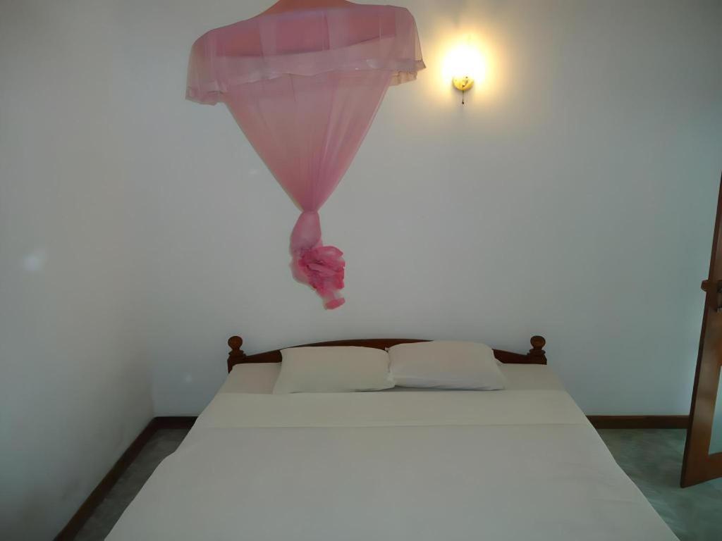 Kent Hotel تيساماهاراما المظهر الخارجي الصورة