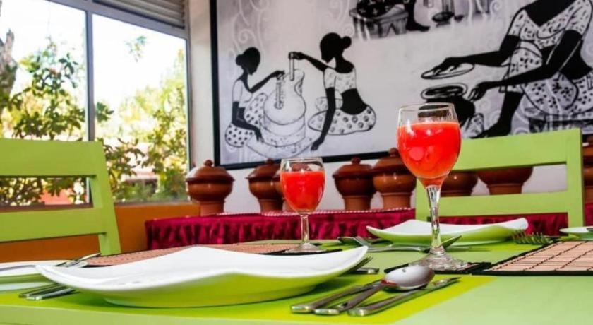 Kent Hotel تيساماهاراما المظهر الخارجي الصورة