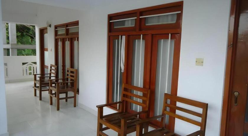 Kent Hotel تيساماهاراما المظهر الخارجي الصورة