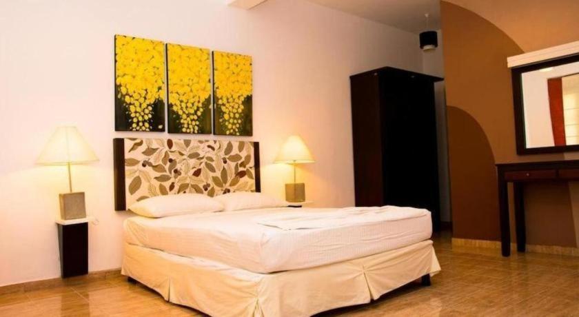 Kent Hotel تيساماهاراما المظهر الخارجي الصورة