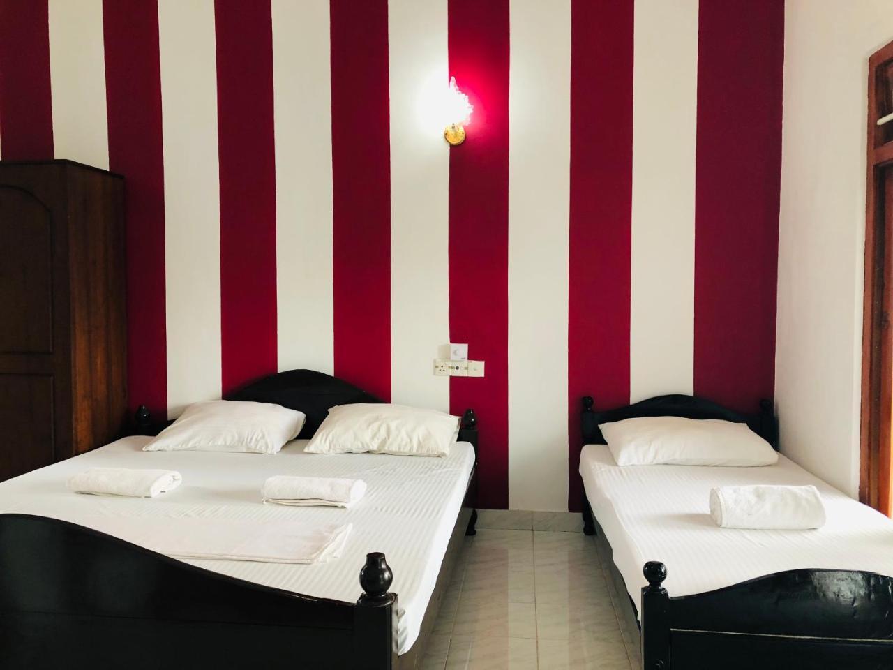 Kent Hotel تيساماهاراما المظهر الخارجي الصورة