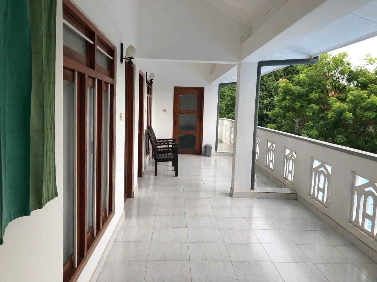 Kent Hotel تيساماهاراما المظهر الخارجي الصورة