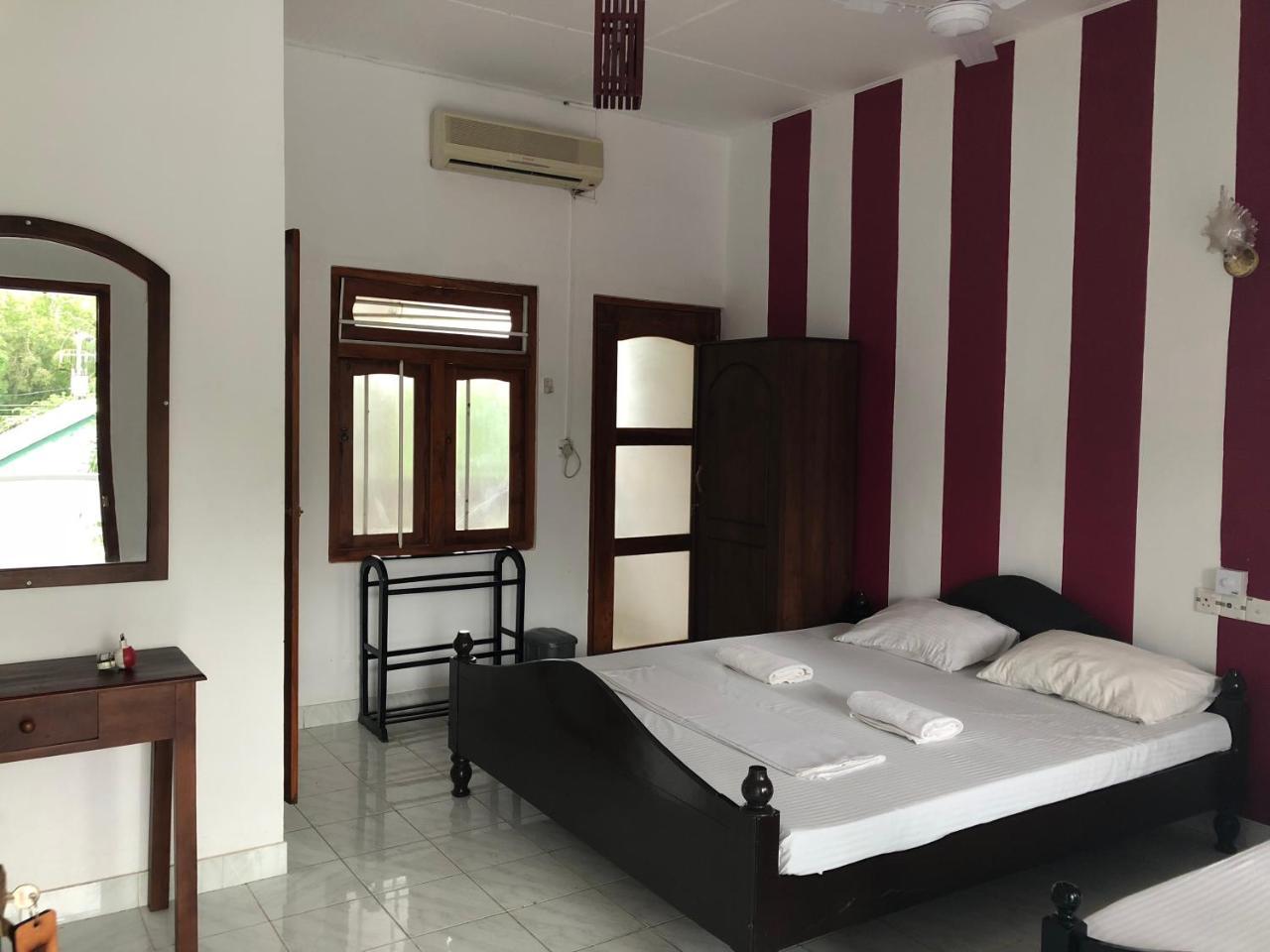 Kent Hotel تيساماهاراما المظهر الخارجي الصورة